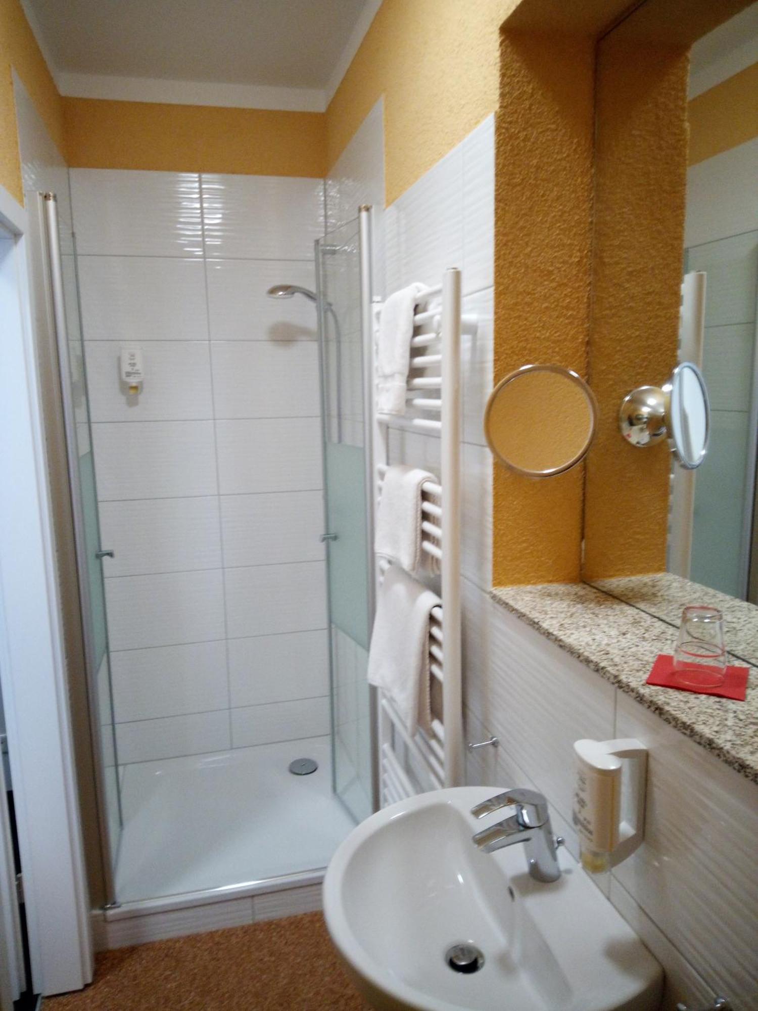 Hotel Zur Kulturweberei Finsterwalde Pokoj fotografie